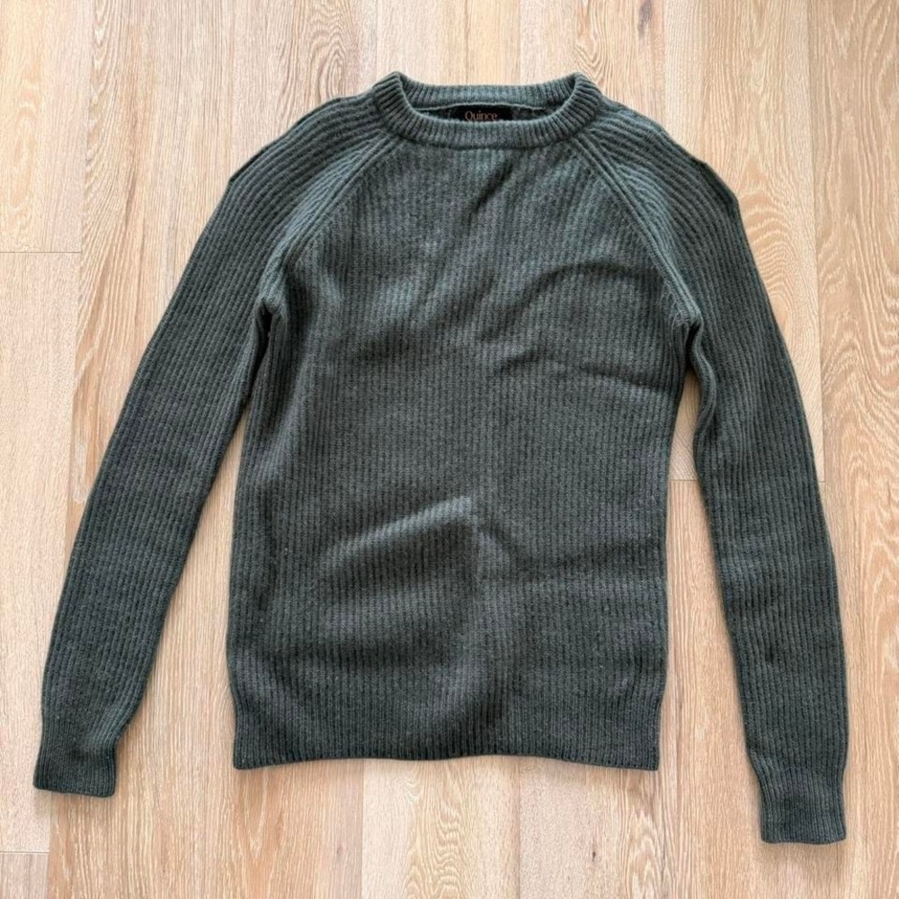 Quince Men's Olive Green Ribbed Wool Sweater